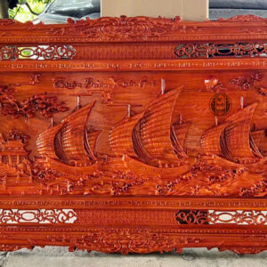 Tranh Thuận Buồm Xuôi Gió gỗ Hương Đỏ kích thước 217x107x5 cm đục kênh bong
