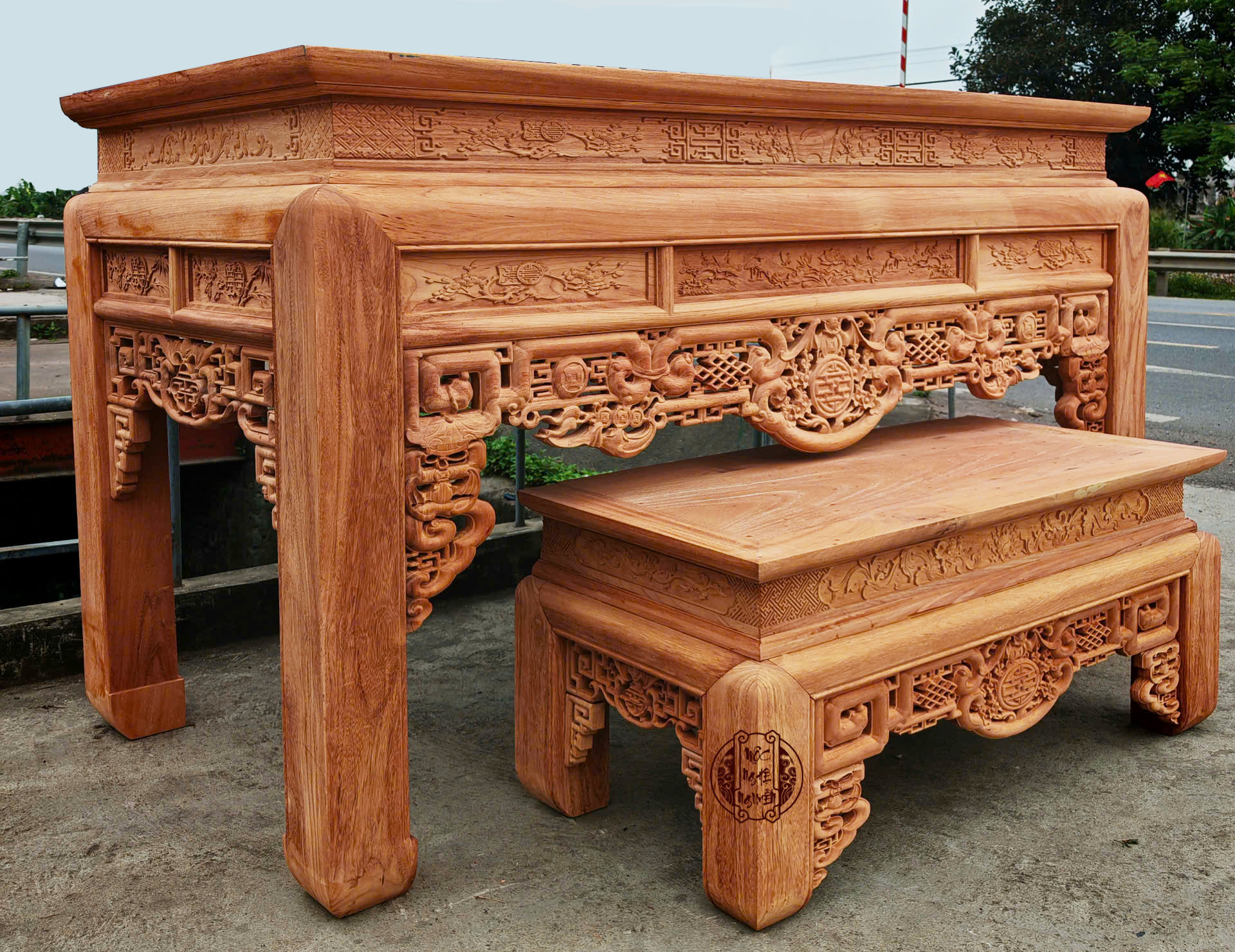 Án gian gỗ gõ 3